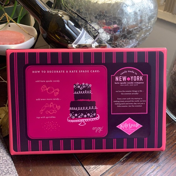 Authentic Kate Spade leather L.Edition candy box snap buckle leather clutch - Picture 3 of 16